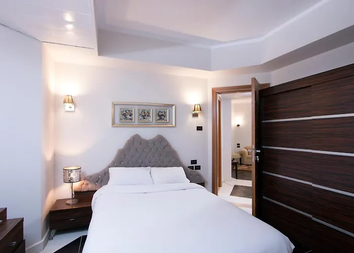 Royal Serviced 4*