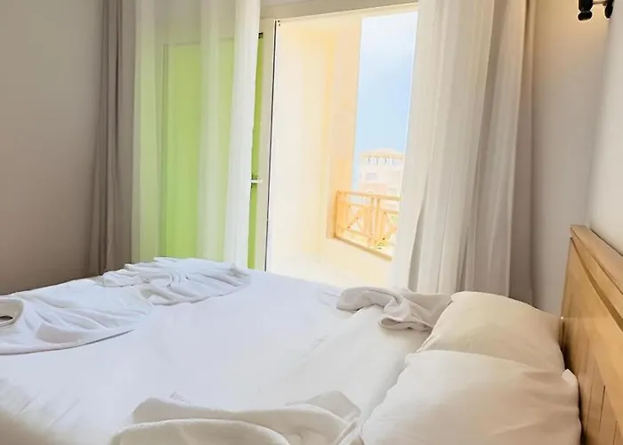Üdülőközpont Royal Serviced 4*