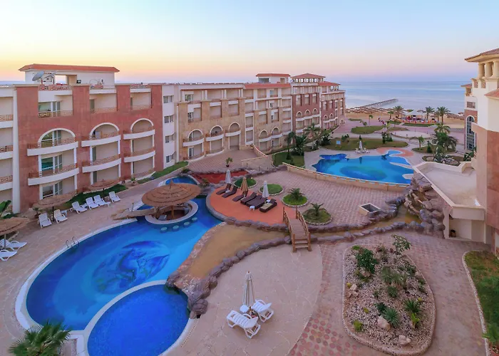 منتجع Royal Serviced